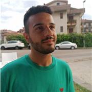 Docente di materie letterarie impartisce ripetizioni di italiano, latino, greco e filosofia a studenti di ogni grado di scuola